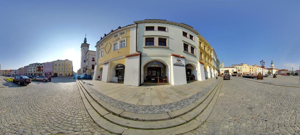 Kroměříž Hotel U Zlateho Kohouta מראה חיצוני תמונה